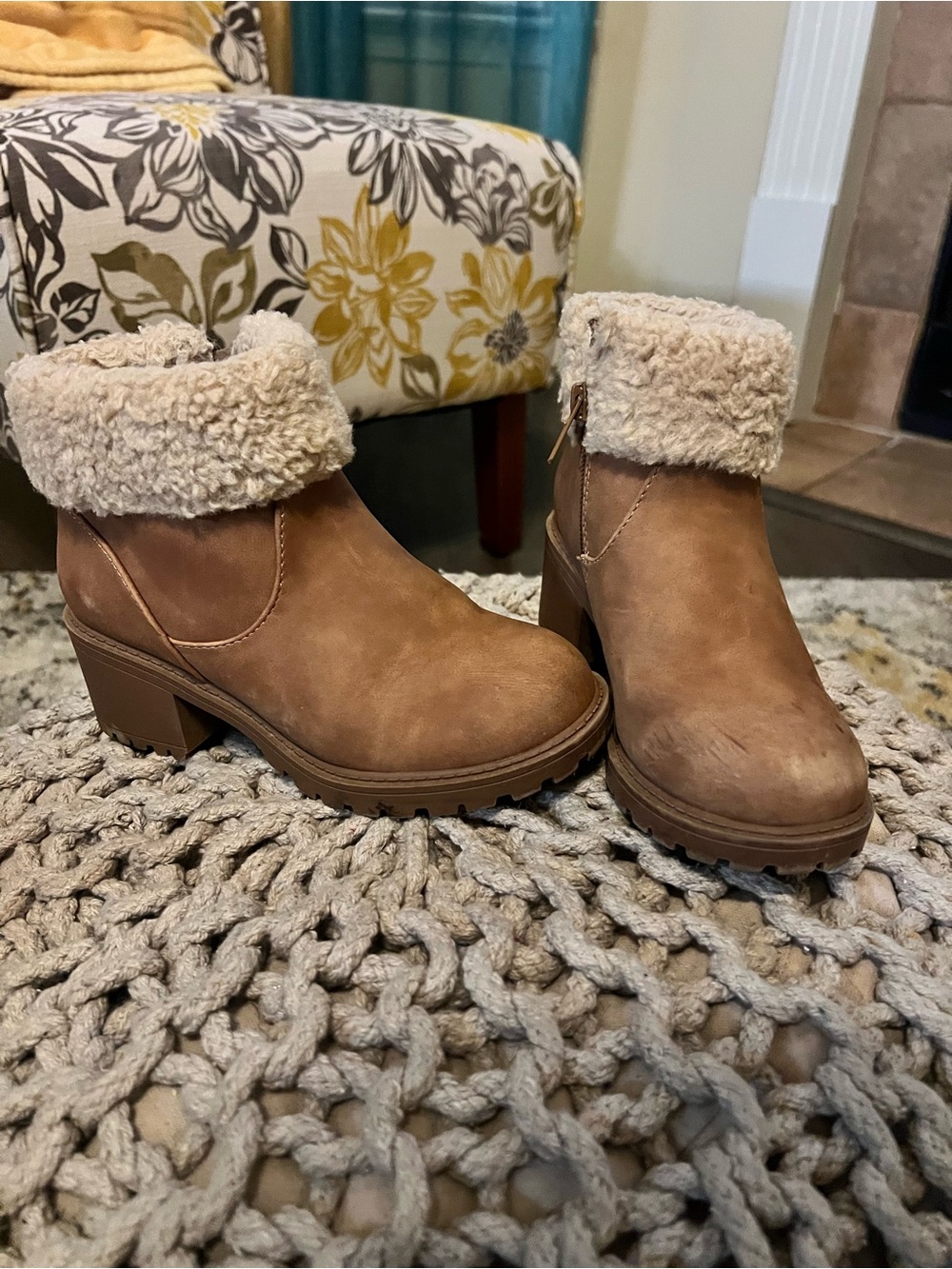 Girls Shoes/Boots (size 1.5Y and 2Y)